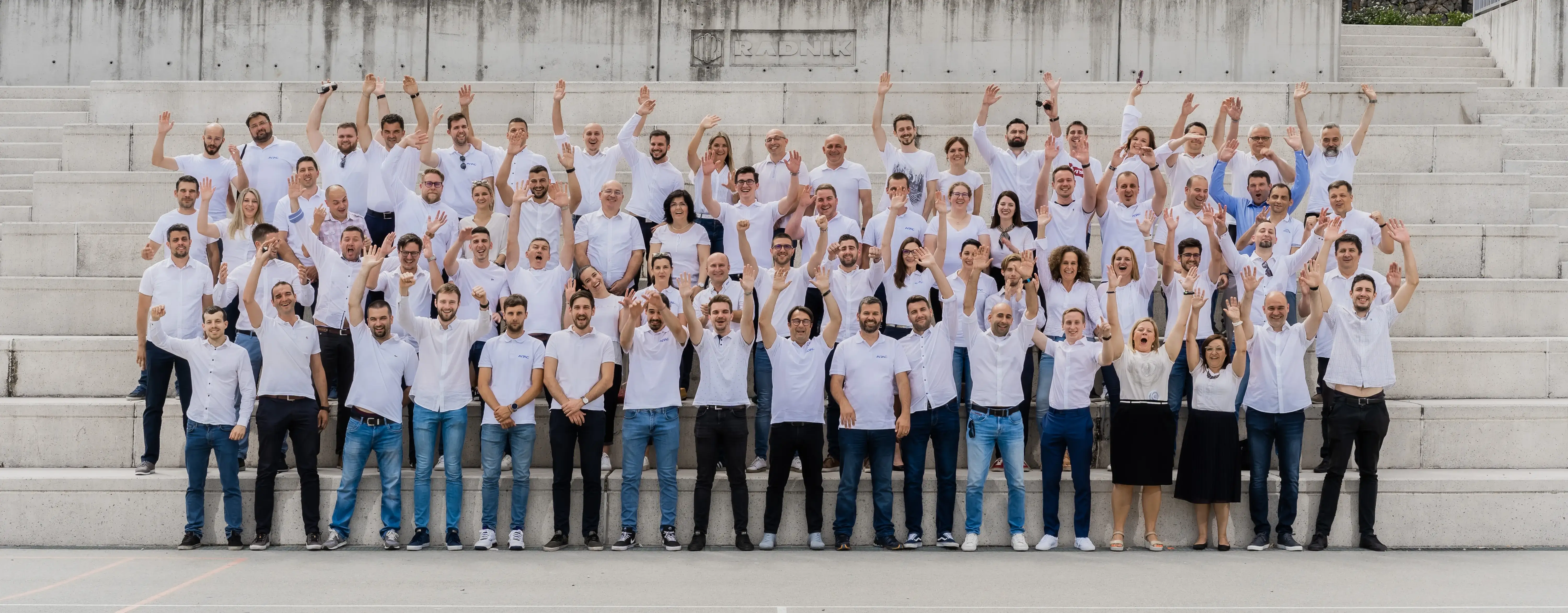 slika_team_0.webp